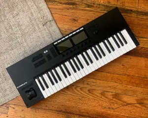 Native Instruments Komplete Kontrol S49 MKII