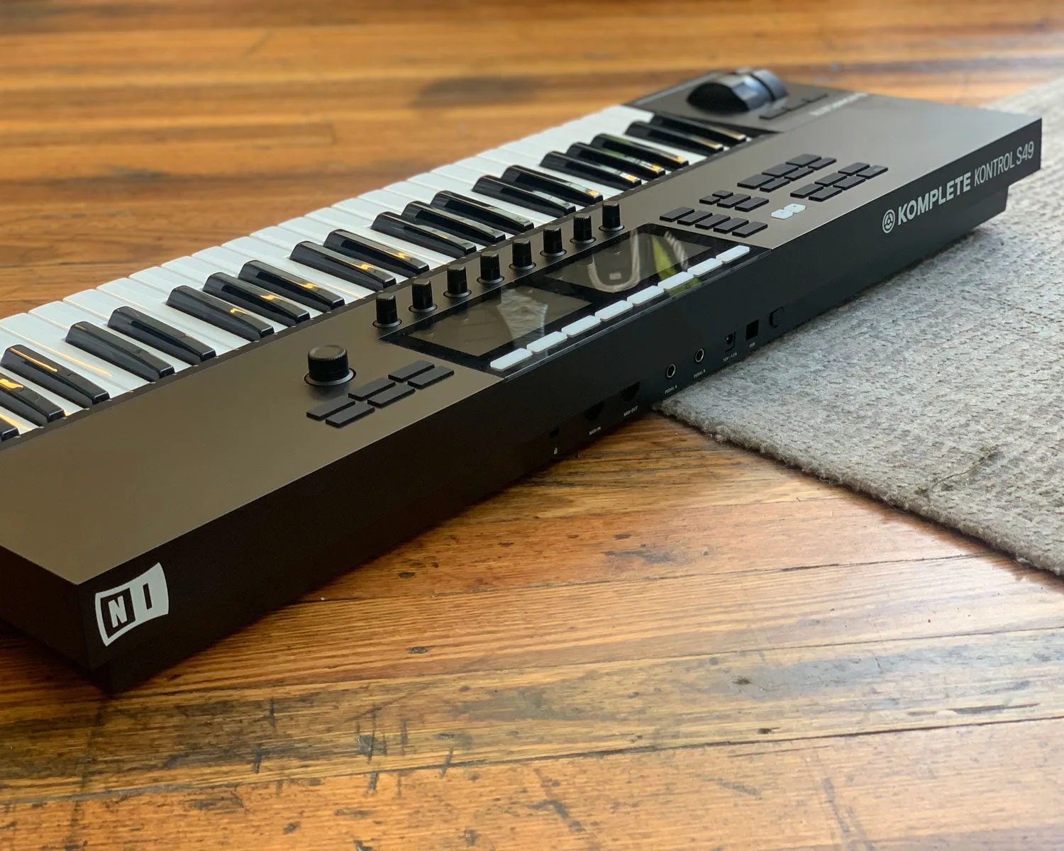 Native Instruments Komplete Kontrol S49 MKII