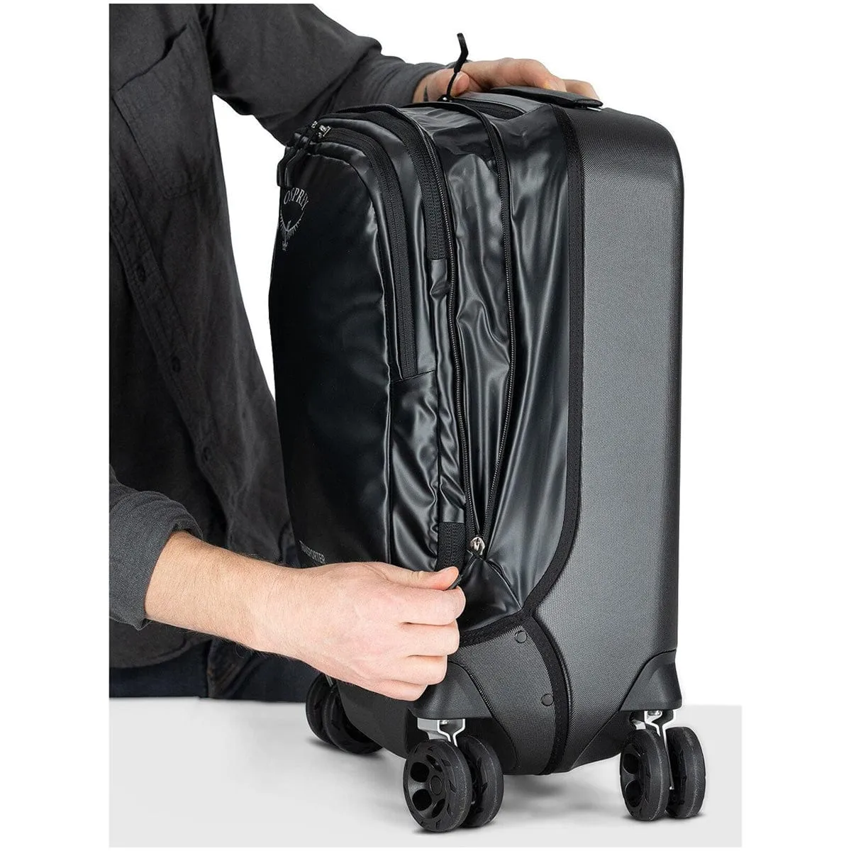 Osprey Transporter 4-Wheel Hybrid Carry-On 36 5 L/22"